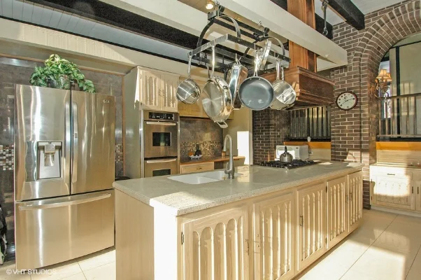 2016 listing photo 8 of 30